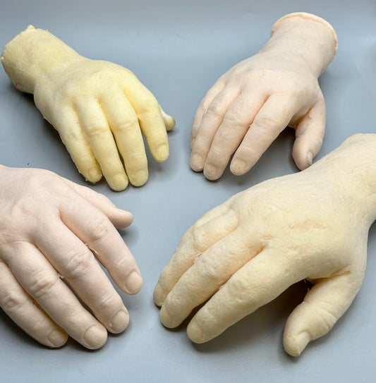 Assorted foam hands 4x